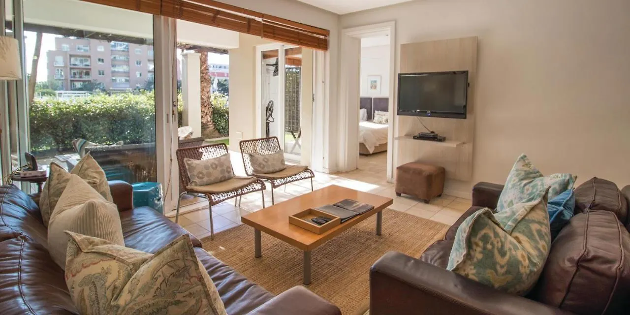 Three Bedroom Apartment - Fully Furnished And Equipped Cape Town