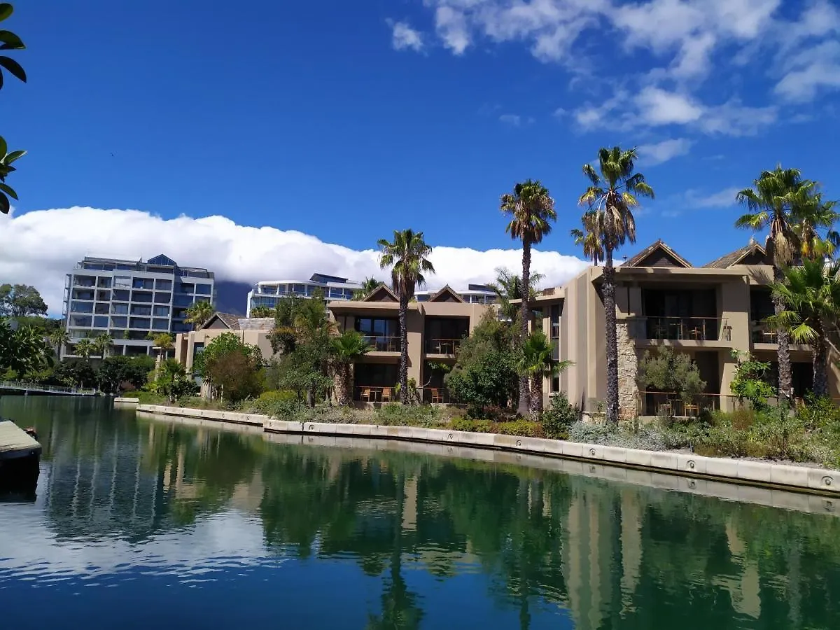 Three Bedroom Apartment - Fully Furnished And Equipped Cape Town South Africa